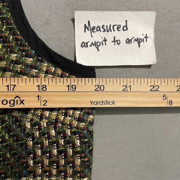 Christopher & Banks Size Medium Tweed Vest Plaid Toggle Academia English Country - Picture 7 of 8